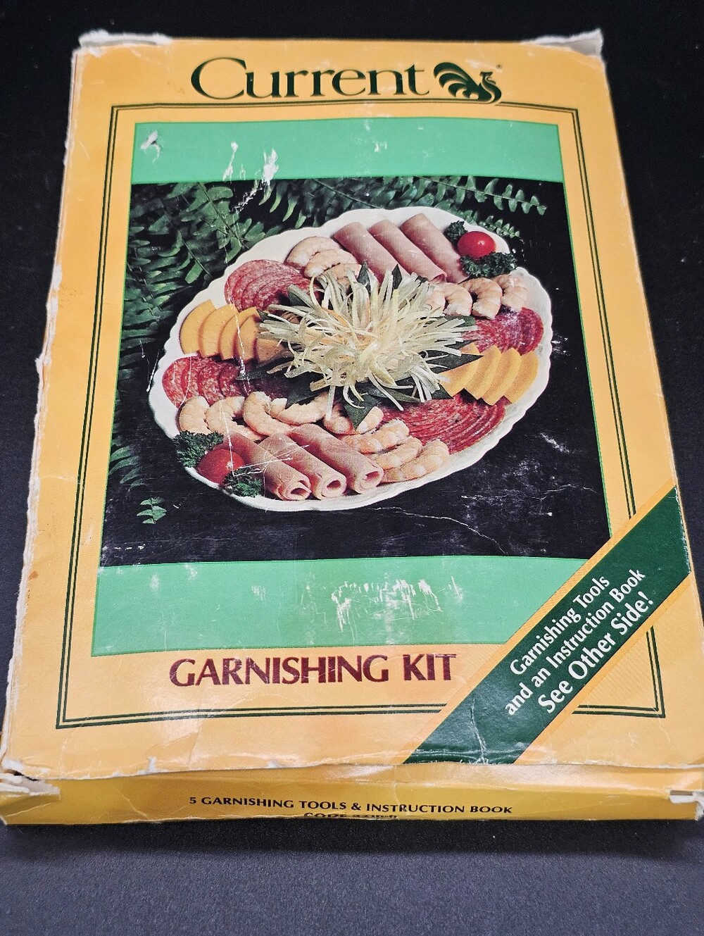 Current Garnishing Kit - 1983